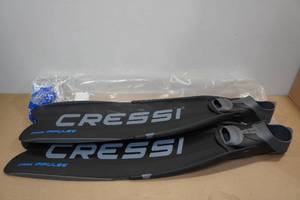 lot 141 image: Cressi Gara Impulse Free Diving Fins -Size 36-37, 3.5-4