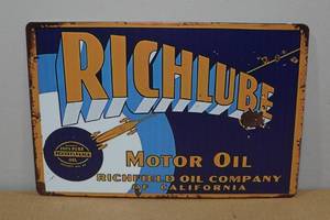 lot 176 image: Novelty Metal Sign -Richlube