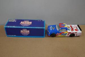 lot 190 image: 1995 Action Platinum Series Butch Miller 124 Scale Coin Bank Race Truck