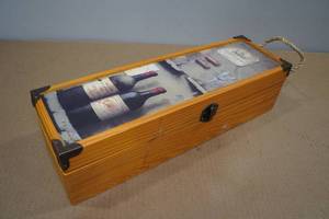lot 196 image: Wine Bottle Gift Box
