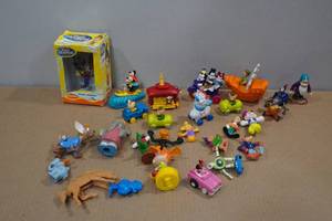 lot 213 image: Assorted Collectable Toys - Rugrats, Looney Tunes, Disney