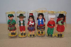 lot 217 image: Set of 6 Nationality Dolls with Sleeping Eyes