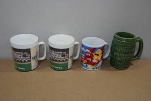 lot 219 image: 4 Collectors Mugs -MN Twins, M&M, Carbureter