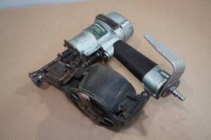 lot 246 image: Metabo HPT 1.75 Coil Air Roofing Nailer