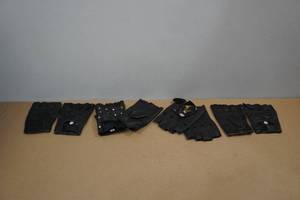 lot 260 image: 4 Pairs of Leather Motorcycle Gloves -XL