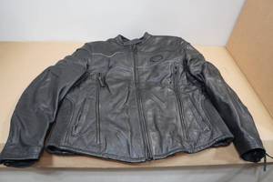 lot 264 image: Harley Davidson Leather Motorcycle Jacket -2W