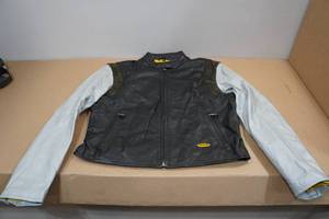 lot 265 image: Harley Davidson Leather Motorcycle Jacket -Large