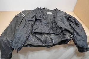 lot 269 image: Wilsons Leather Motorcycle Jacket -XL