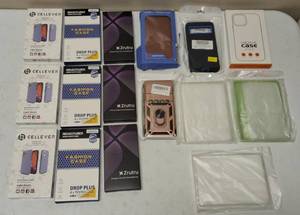 lot 35 image: Variety of Smart Phone & Small Tablet Cases