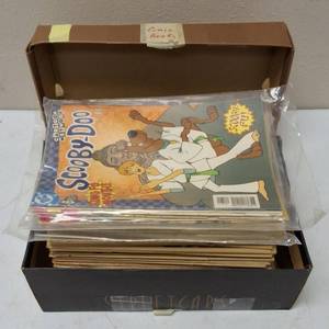 lot 57 image: Box of Vintage Comic Books