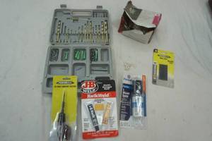 lot 202 image: NEWLIKE NEW LOT hardware