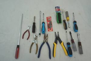 lot 209 image: tool lot