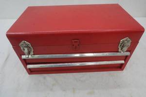 lot 238 image: metal tool box and contents