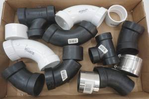 lot 258 image: Pipe fittings