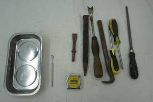 lot 275 image: tool lot