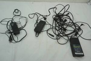 lot 291 image: Power cords