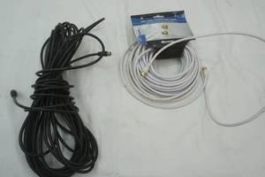 lot 292 image: 50ft video cable-white. black-video cable length unknown