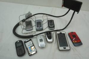 lot 304 image: cell phone lot