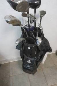 lot 362 image: Calloway Golf clubs and bag