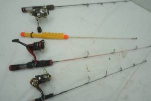 lot 367 image: Lot of 4 ice fishing rods some with reels