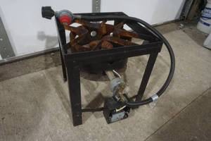 lot 390 image: gas burner