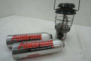 lot 435 image: Coleman propane lantern and fuel