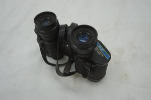 lot 446 image: Tasco binoculars 8x30