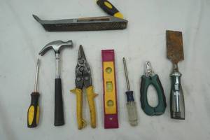 lot 465 image: mini hammer tool lot