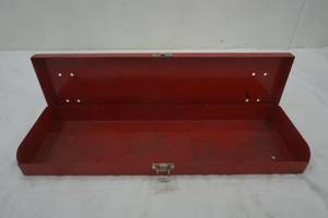 lot 470 image: tool tray