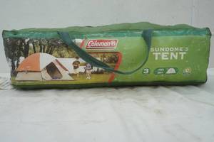 lot 479 image: Coleman Tent. 9x7