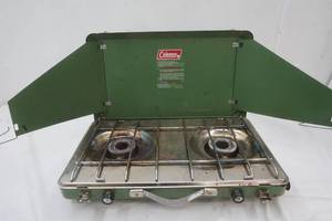 lot 480 image: Coleman camp stove