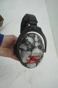 lot 491 image: Ear muffs