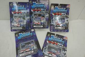 lot 9 image: Muscle Machines