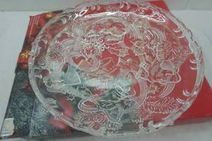 lot 72 image: Mikasa serving platter