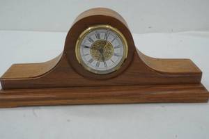 lot 91 image: mantle clock 16.5 long