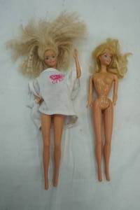 lot 508 image: Vintage Barbies