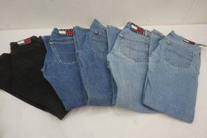 lot 514 image: Jeans