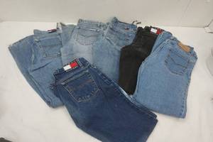 lot 515 image: Jeans