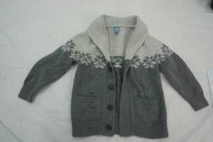 lot 517 image: Baby Gap sweater