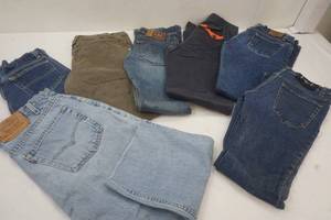 lot 528 image: Jeans