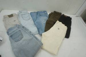 lot 529 image: Jeans
