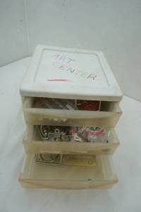 lot 532 image: Sterilite organizer
