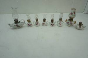 lot 534 image: Oil lamp set