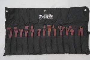 lot 547 image: Matco Tools 27 piece deux trim scraper set