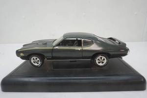 lot 557 image: GTO model car