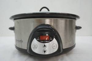 lot 563 image: Crock pot