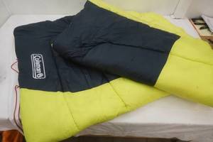 lot 588 image: Coleman sleeping bag