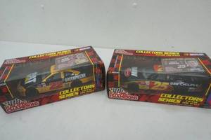 lot 19 image: Collector Series die cast cars, Chase the Race, lot