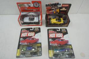 lot 20 image: Mixed lot collectible cars