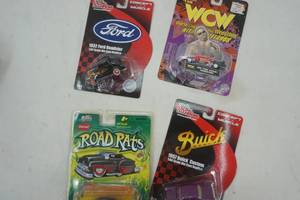 lot 23 image: Racing champions diecast cars
